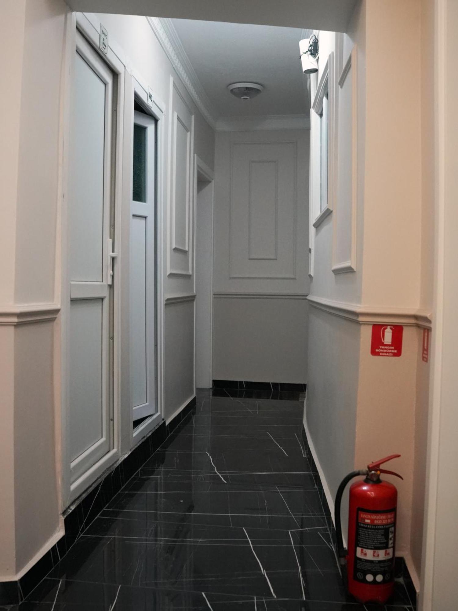 Mimen Hostel Istanbul Exterior foto